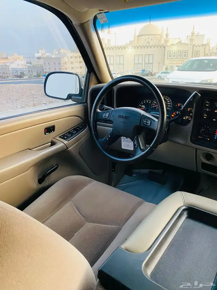 جمس يوكن مخزن 2006 مالك واحد ماشاء الله 35