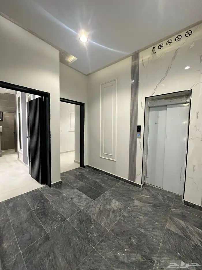 للبيع شقق علوية بسعر مناسب جدا بجوار المدارس حي الموسي 3