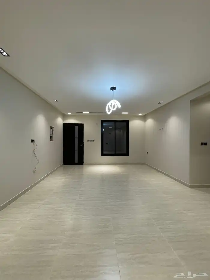 للبيع شقق ارضيه وشقق علويه من 430 الف حى المصيف 11