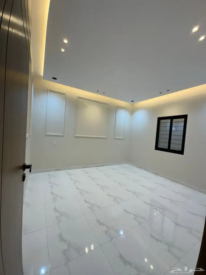 للبيع شقة دور ارضي مساحة وسيعة ب550 الف خميس مشيط 4