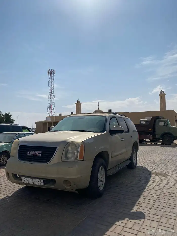 يوكن 2007بدون مكينه بس قيره موجود شرط قيره بدي نظيف 0