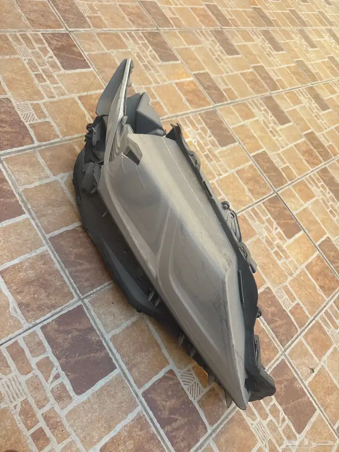 قطع غيار كامري 2020 رفرف كبوت صدام شمعات 3