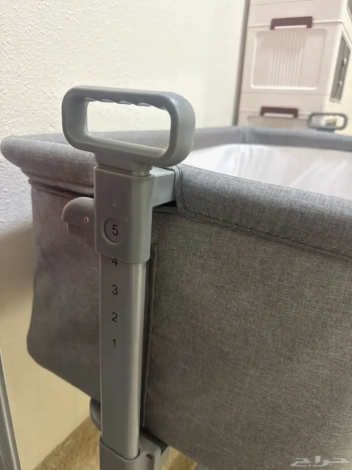 سرير اطفال 2