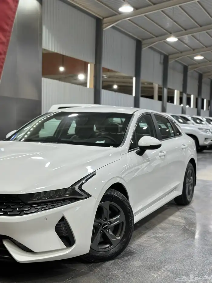 كيا K5 ستاندر 2022 لدى معرض(عبيد الرشيدي) 1