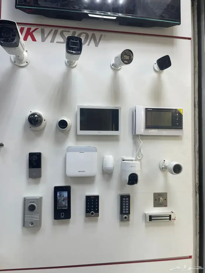 كاميرات مراقبة وانتركم مع العمل والتوصيل 0