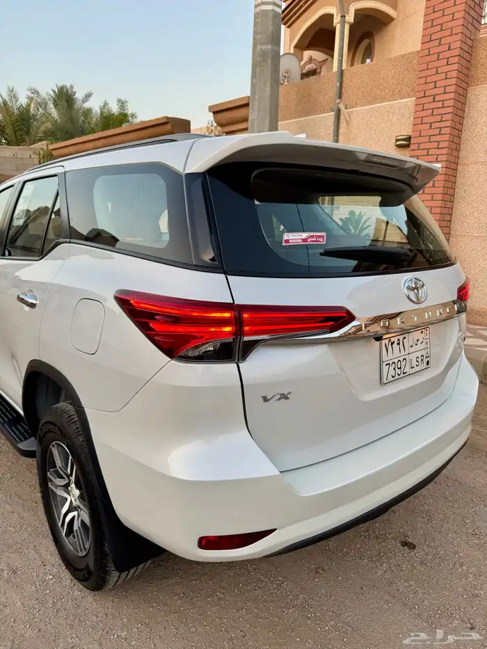 جيب فورشنر 2023 V6 3