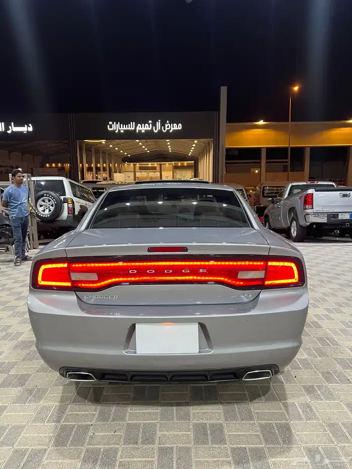 للبيع دودج تشارجر موديل 2014 4