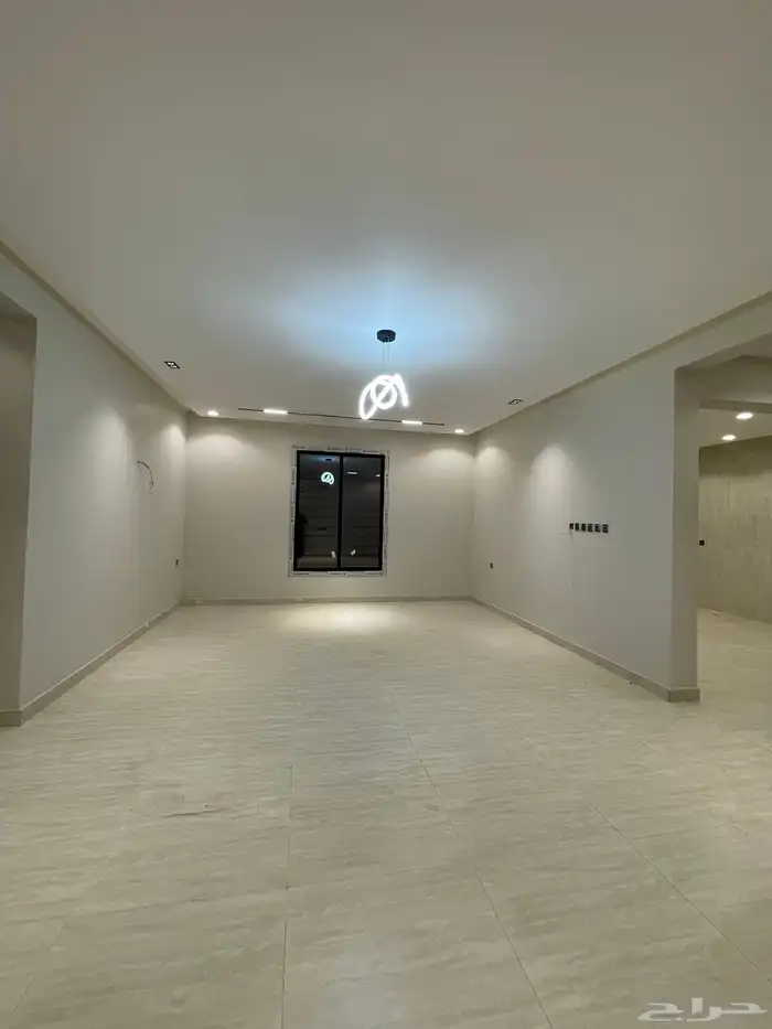 للبيع شقق ارضيه وشقق علويه من 430 الف حى المصيف 31