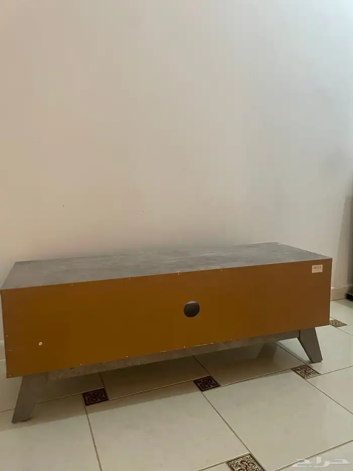 طاولة شاشة 3