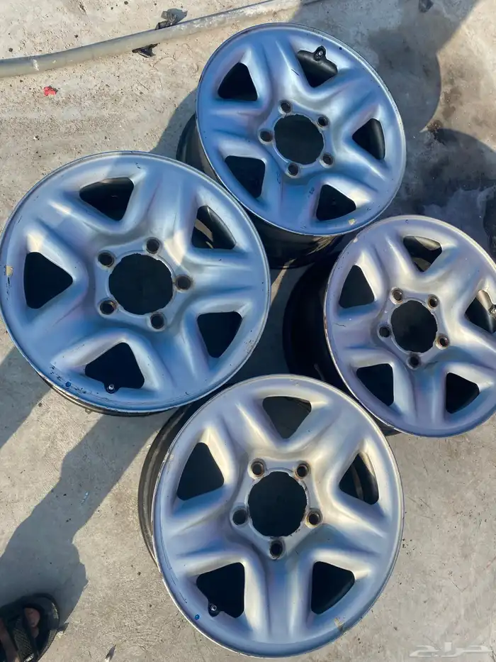 للبيع جنوط ديازل مقاس 17 اصلي 0