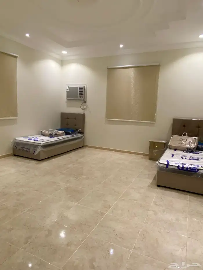 شقة مفروشة غرفتين وبوفيه وحمام وسط حي الحمدانية 2