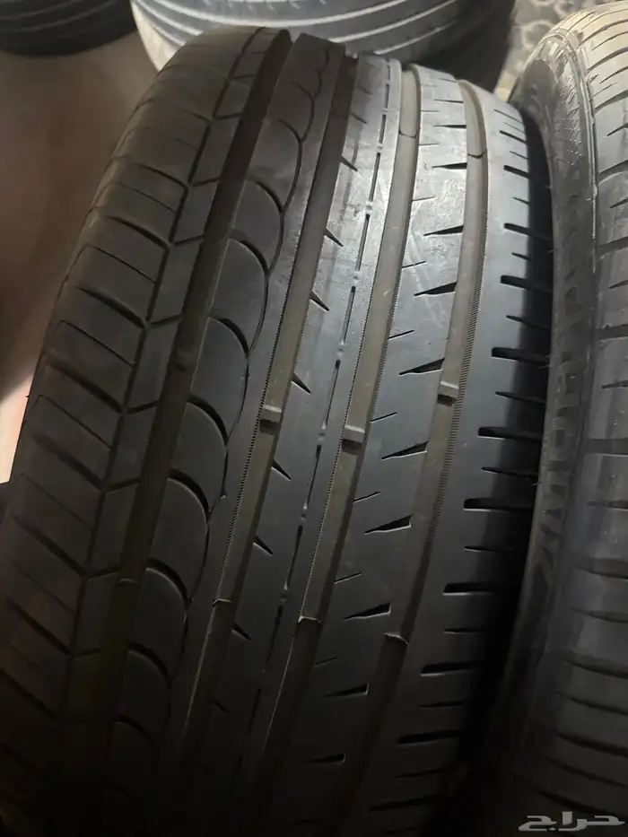 245 40 19 كفرين بلاك هوك شبة جدد 2