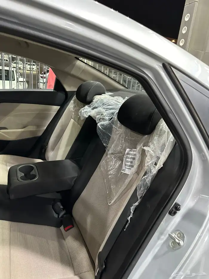 اكسنت 2020 فضي محرك 1.6 لدى معرض(عبيد الرشيدي) 24