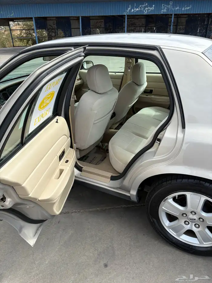 فورد فكتوريا 41