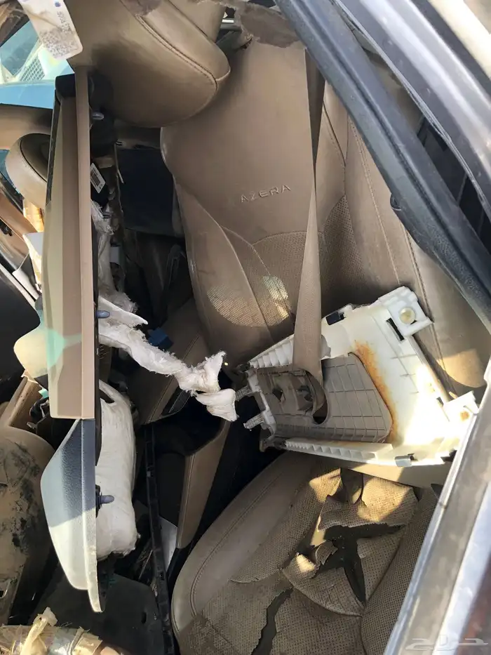 ازيرا 2013 قطع غيار فقط 3