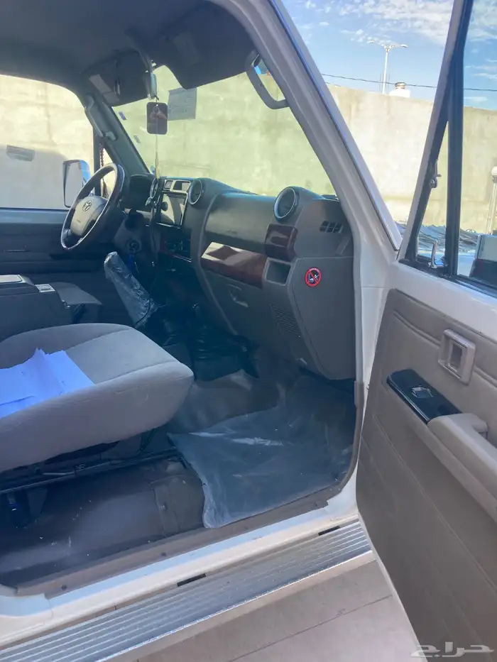 للبيع جيب ربع بريمي 25