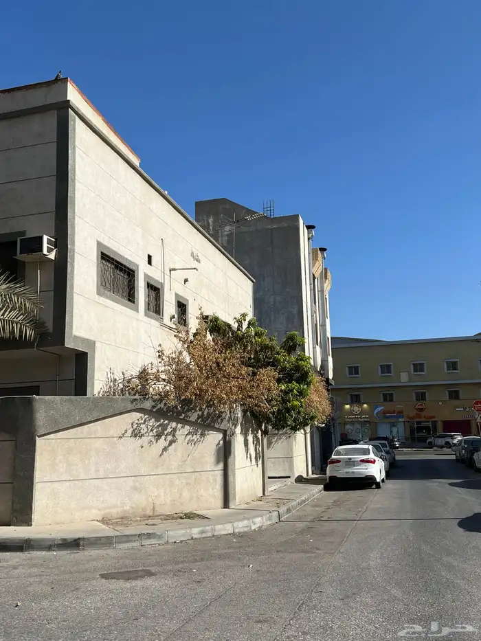 للبيع عمارة في الدمام حي المزروعية-من ثلاث شقق 1