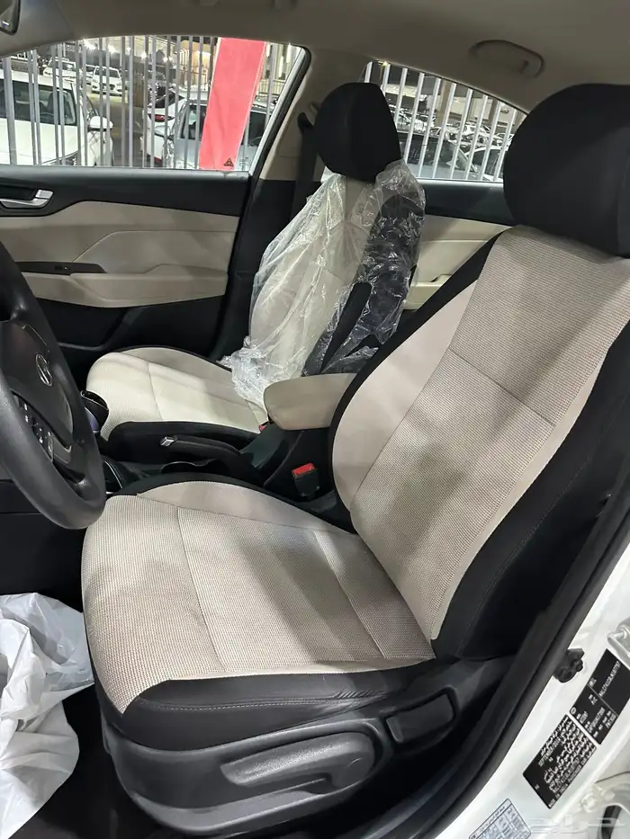 اكسنت 2020 ابيض محرك كبير 1.6 معرض(عبيد الرشيدي) 26