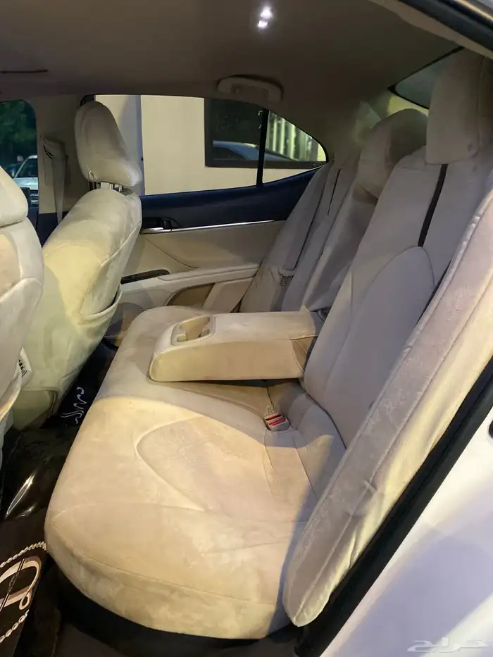 تويوتا كامري GLE 9