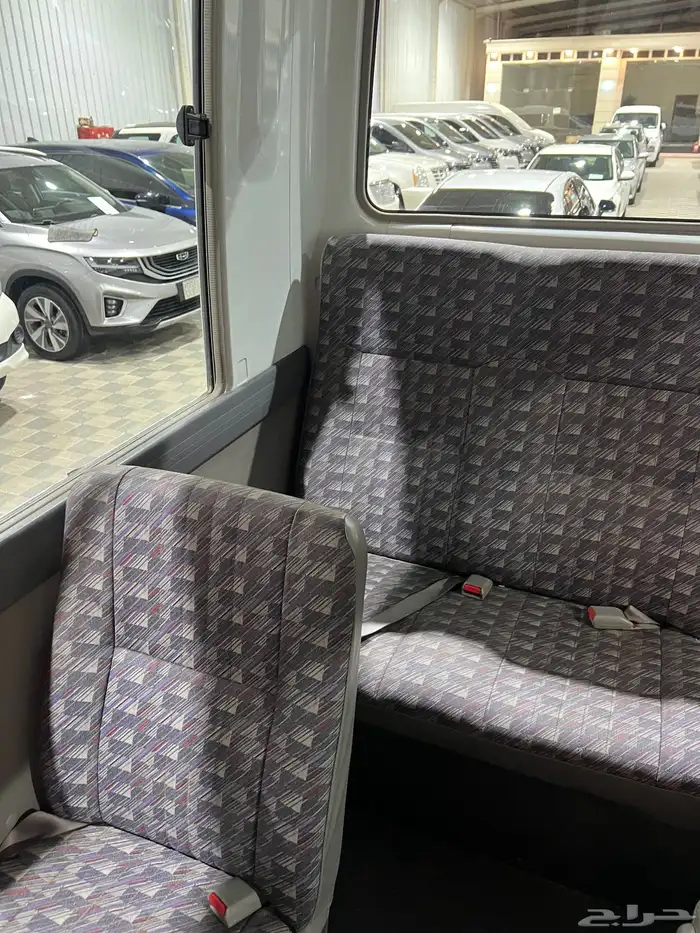 للبيع باص نيسان سيفيليان موديل 2008 ممشي قليل 21