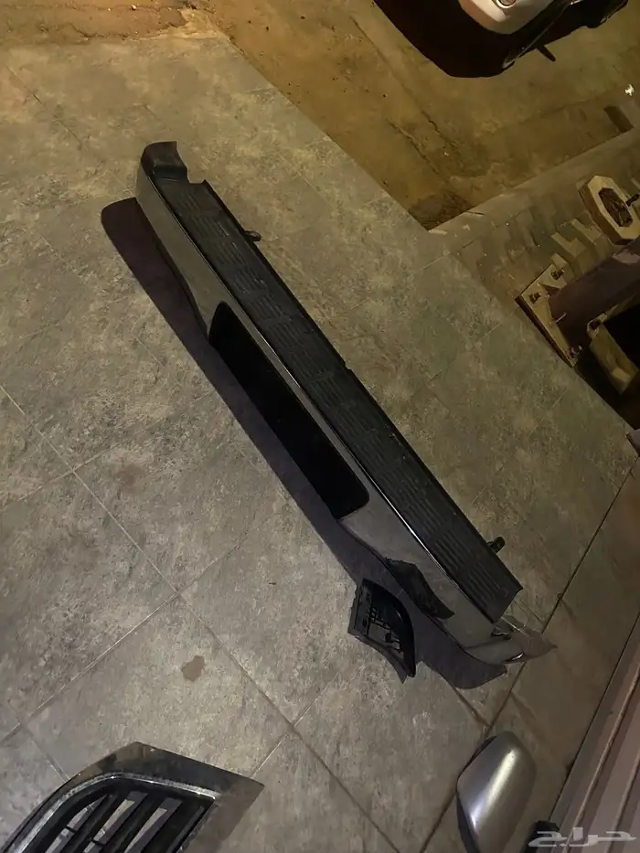 اغراض هايلوكس 12-15 صدام خلفي وشبك البيع سمح 5