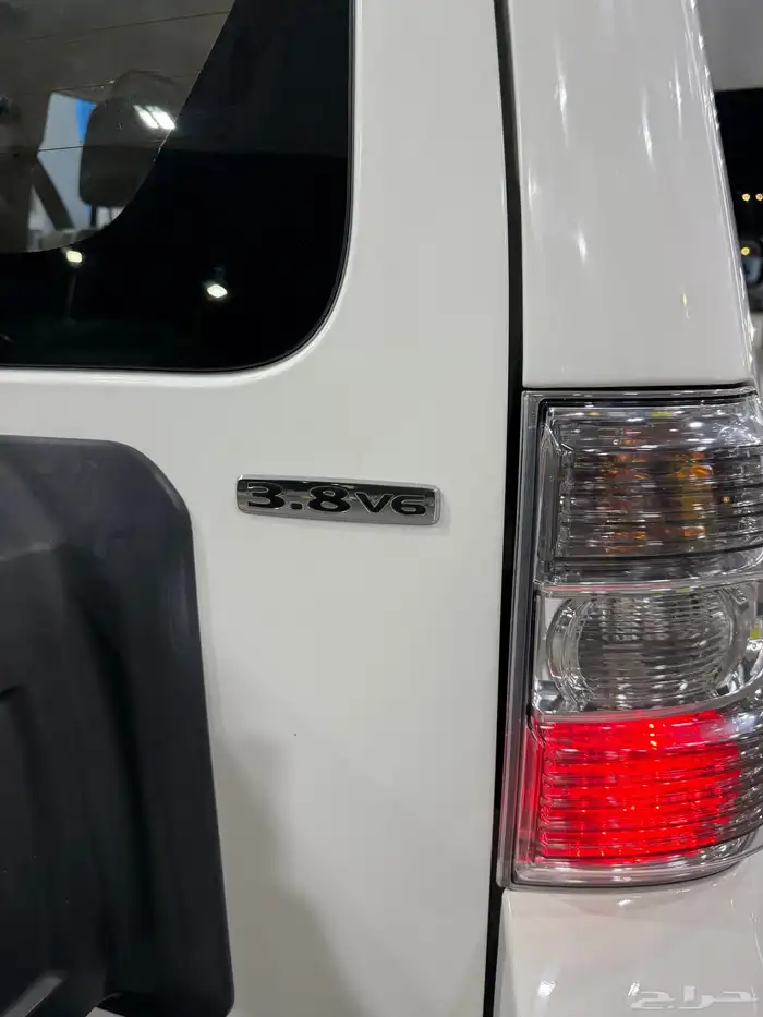 للبيع باجيرو قير عادي مكينه3800 7