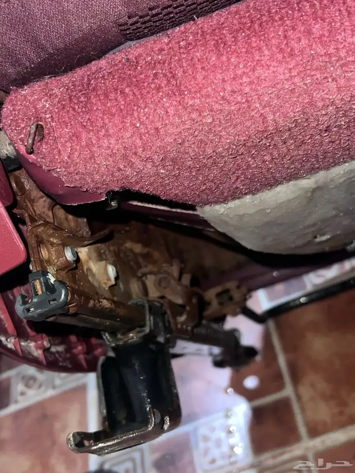 كرسي سائق هايلكس 2007 أصلي 4