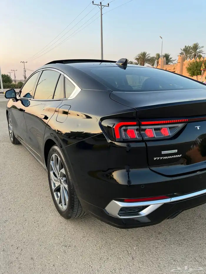 فورد تورس تيتانيوم (تم البيع). 8