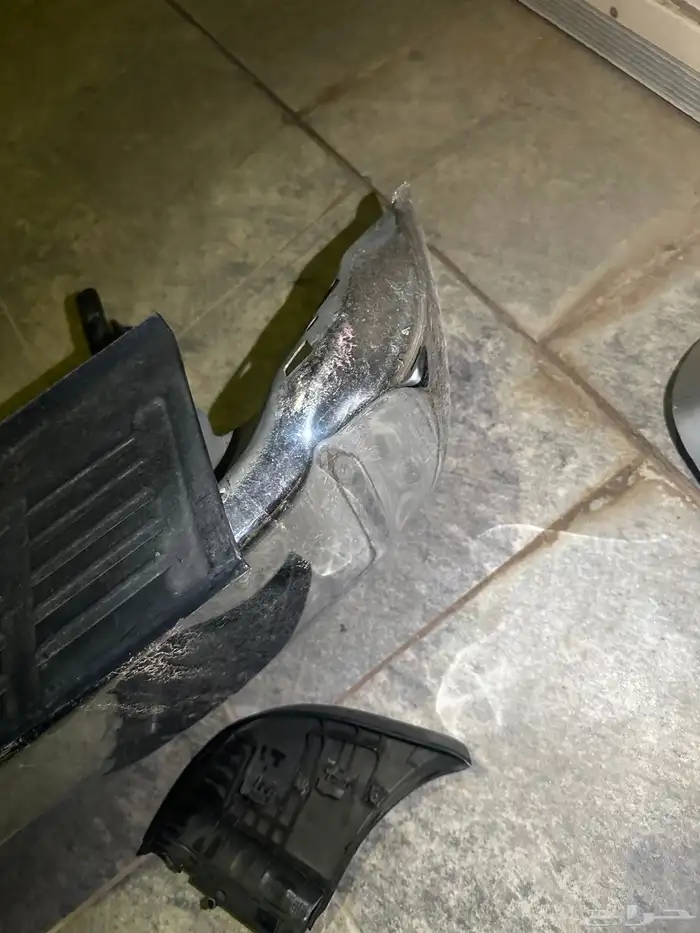 اغراض هايلوكس 12-15 صدام خلفي وشبك البيع سمح 8