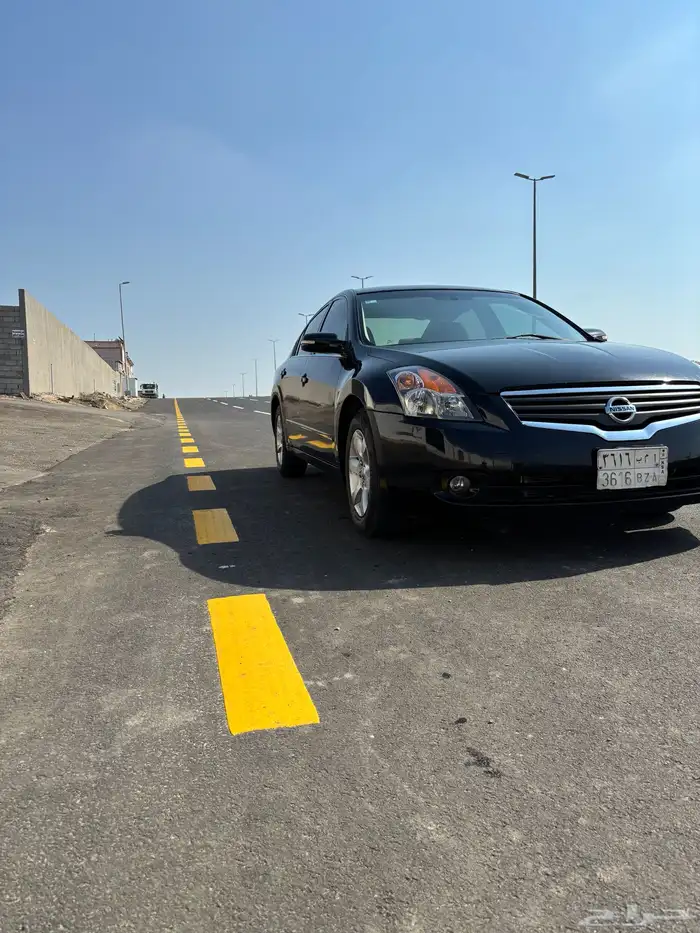 التيما للبيع 2009 نظيييف او البدل المناسب سياره عائليه 5