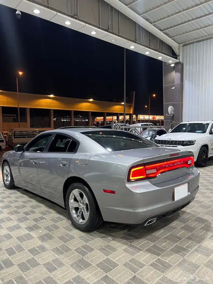 للبيع دودج تشارجر موديل 2014 3