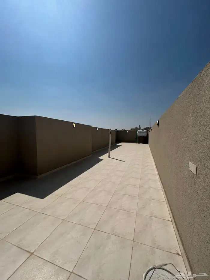 للبيع شقق ارضية و علوية تشطيب VIP بحي المعارض خميس مشيط 20