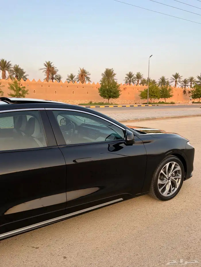 فورد تورس تيتانيوم (تم البيع). 14