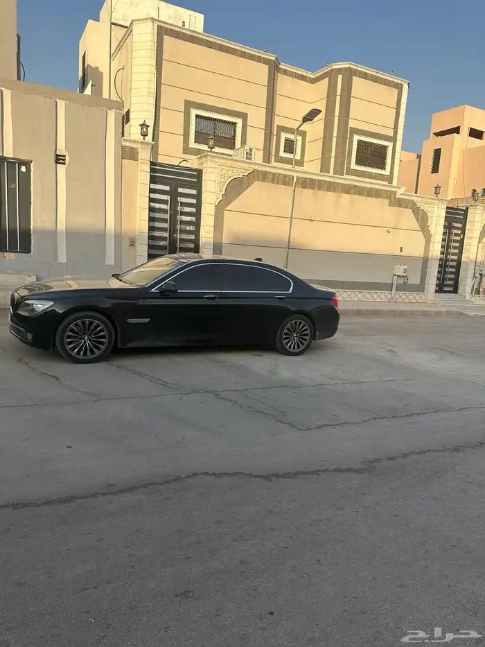 بي ام دبليو 730 6