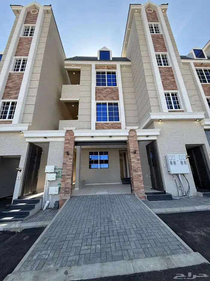 للبيع شقق ارضية و علوية تشطيب VIP بحي المعارض خميس مشيط 1