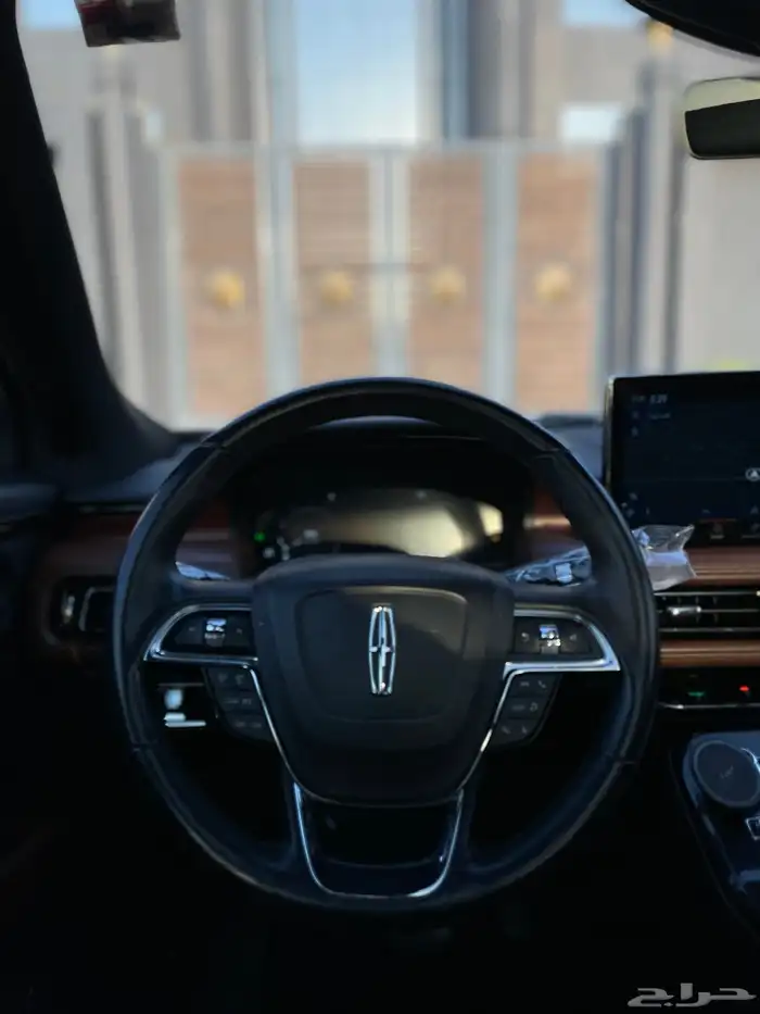 لنكولن - نوتيلوس - 2022 - سعودي 13