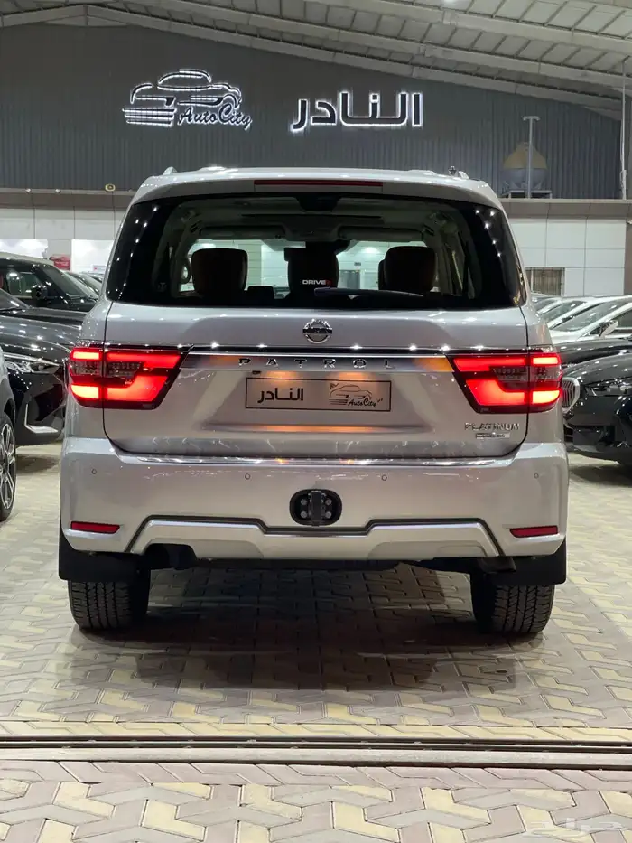 باترول بلاتينيوم V8 2020 صيانات منتظمه 400 5