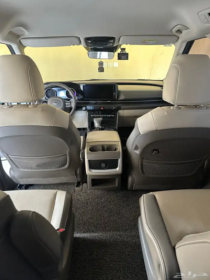 كيا كرنفال 2021 ديزل 8