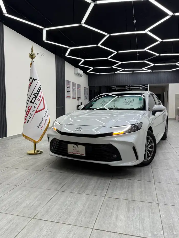 كامري 2025 استندر للإيجار اليومي والاسبوعي والشهري ب 1