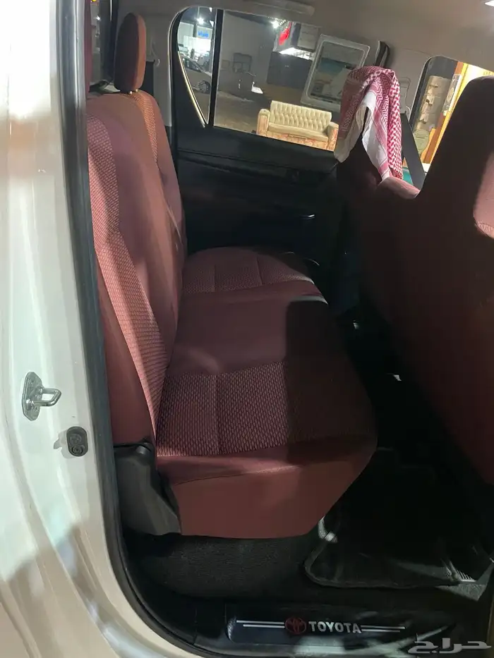 هايلوكس مديل 2023 ديزل بمهد الذهب 12