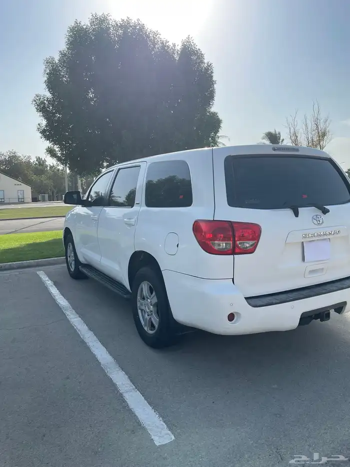 سكويا 2011 Toyota Sequoia 0