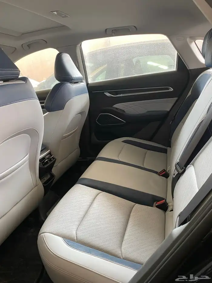 ((يوجد لدينا مجموعه من جيلي امجراند 2023فل كامل و استاندر)) 4