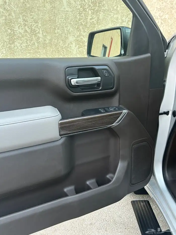 سلفرادو تريل بوس 2022 Z71 12