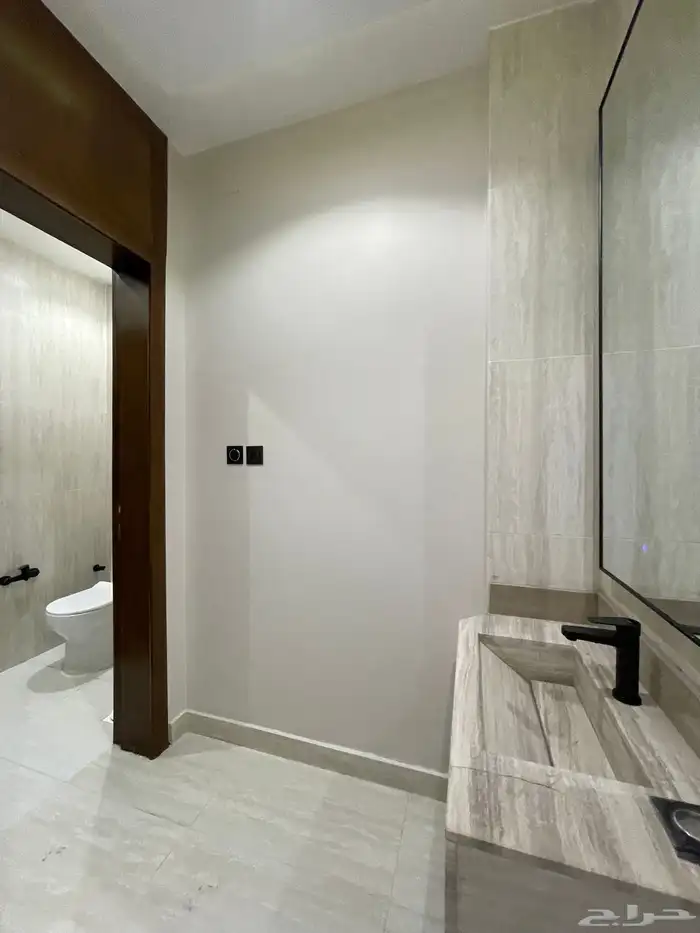 للبيع شقق ارضيه وشقق علويه من 430 الف حى المصيف 6