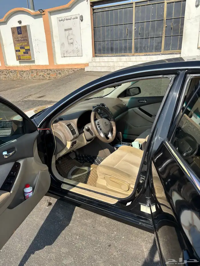 التيما للبيع 2009 نظيييف او البدل المناسب سياره عائليه 15