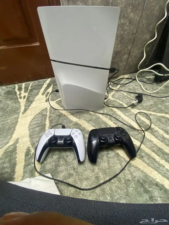 سلام عليكم للبيع سوني تضيف فل كامل اموره طيبه وشغال 3