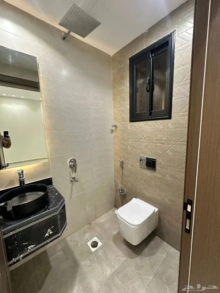 للبيع شقق علويه بحى الضيافه خميس مشيط 13