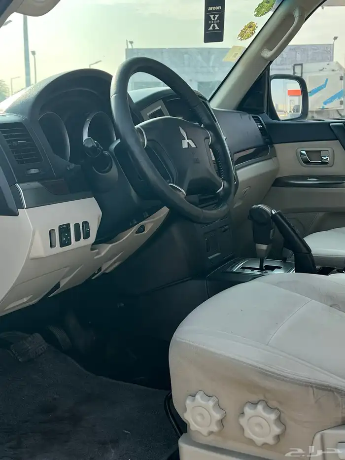 ميتسوبيشي باجيرو 2016 14