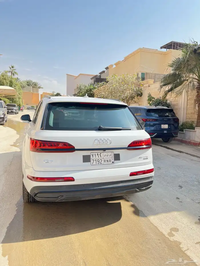 اودي جيب Q7 2023 مخزن 3