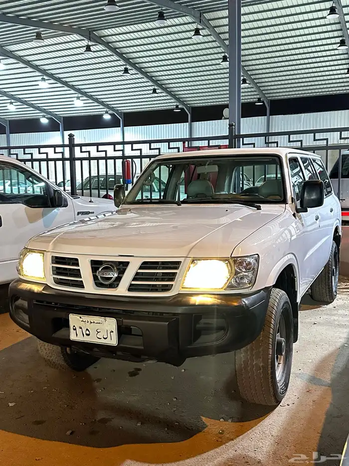 للبيع نيسان باترول الموديل 2003 محركات وكاله السعر 35الف 0